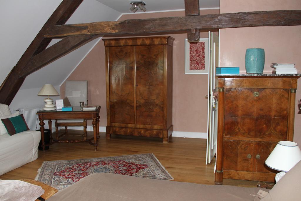 Chambres D'Hotes Les Chalands Сарґемін Номер фото