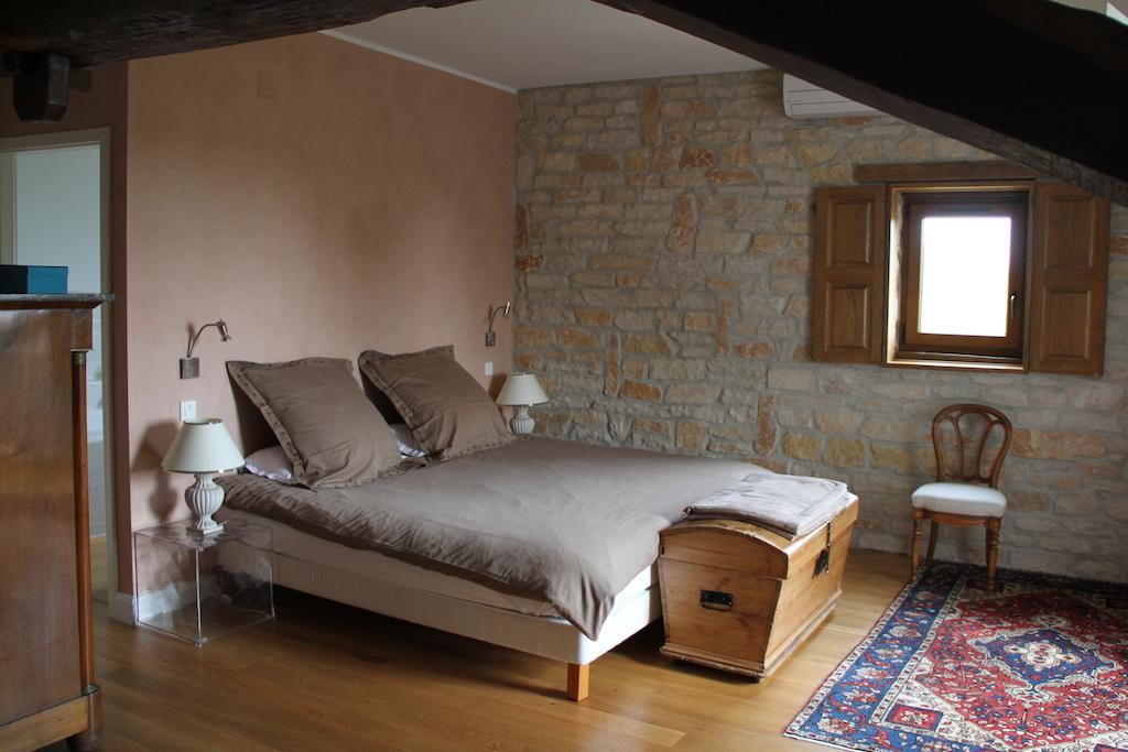 Chambres D'Hotes Les Chalands Сарґемін Номер фото